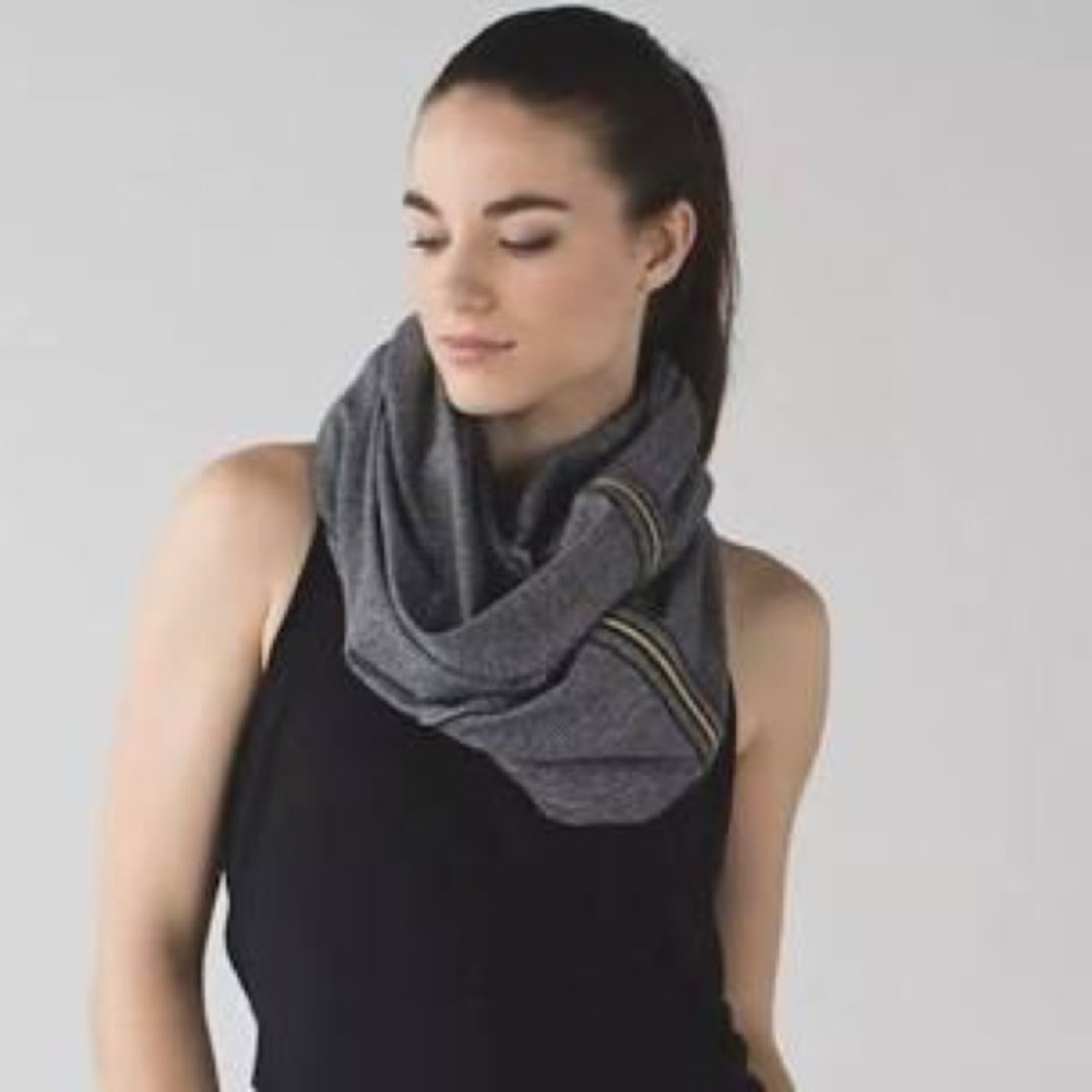 Like New Lululemon Vinyasa Scarf